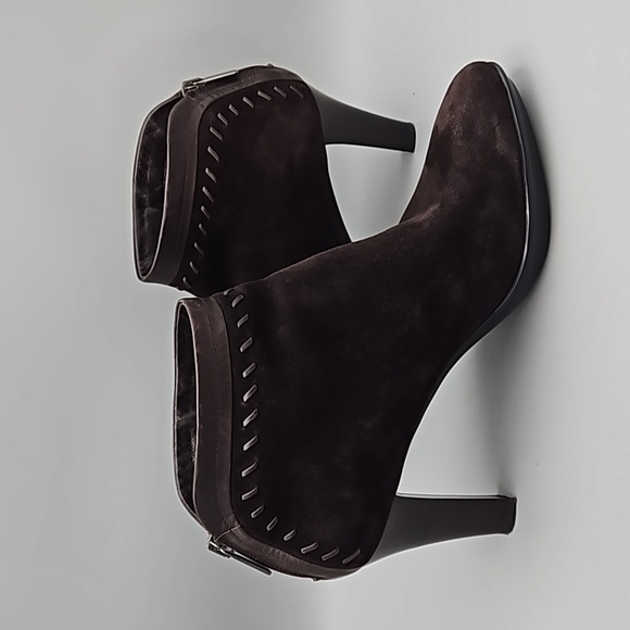 Aquatalia Marvin K Riley Dark Brown Suede Back Zipper Ankle Boots Women 10.5 - Picture 7 of 13